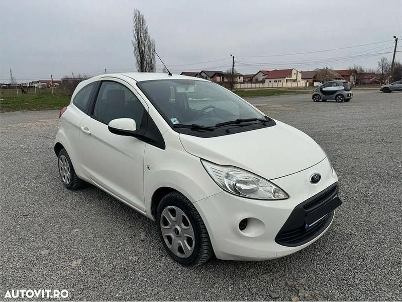 Second-hand Ford Ka Trend 69 CP (50 kW) 2011 Culoarealb Hatchback