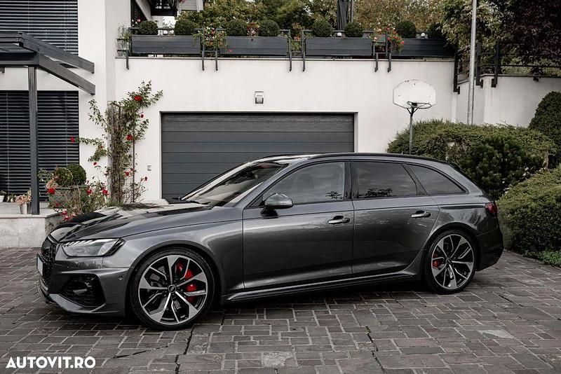 Culoaregri Utilizat 2021 Audi RS4 Advanced Break | 63.500 EUR - Imagine 1/4