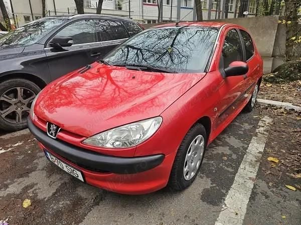 Utilizat 2007 Peugeot 206 Hatchback | 900 EUR (Super Preț) - Imagine 1/4
