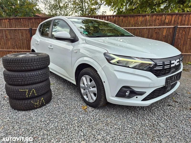 Culoarealb Utilizat 2023 Dacia Sandero Hatchback | 8.300 EUR - Imagine 1/4