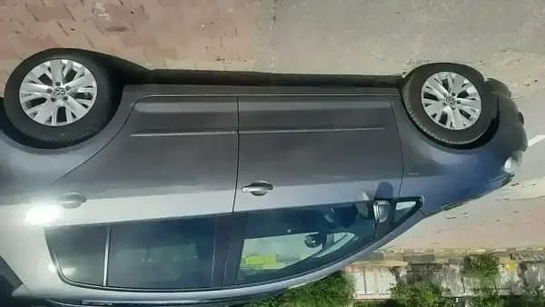 Second-hand VW Golf VII 105 CP (77 kW) 2014 Verde Hatchback