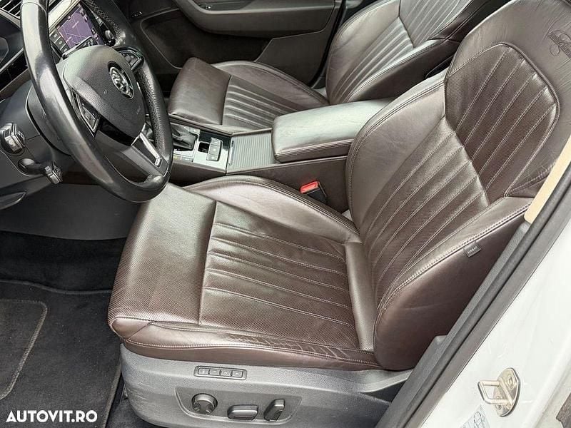 Second-hand Skoda Superb LAURIN & KLEMENT 190 CP (139 kW) 2017 Culoarealb Break