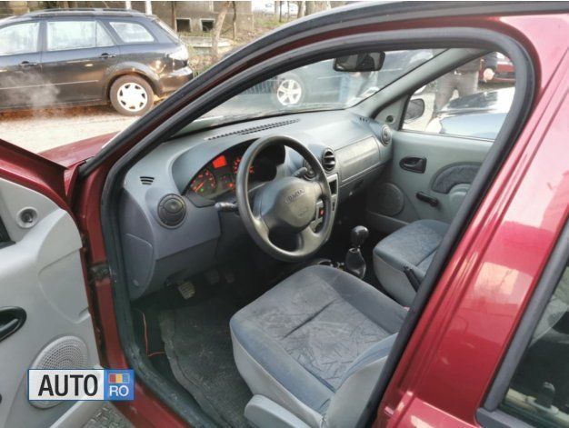 Second-hand Dacia Logan 74 CP (54 kW) 2007 Maro Berlinǎ