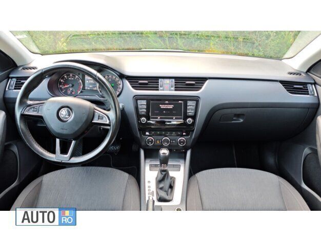 Second-hand Skoda Octavia 150 CP (110 kW) 2015 Alb Berlinǎ