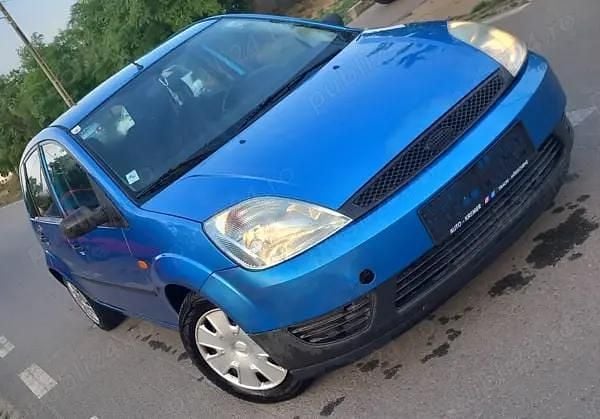 Utilizat 2004 Ford Fiesta Hatchback | 550 EUR (Super Preț) - Imagine 1/4