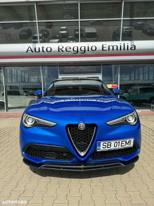 Albastru Utilizat 2019 Alfa Romeo Stelvio Veloce SUV | 35.900 EUR - Imagine 1/4
