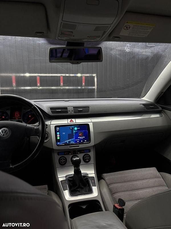 Second-hand VW Passat Comfortline 160 CP (117 kW) 2009 Culoarenegru Berlinǎ