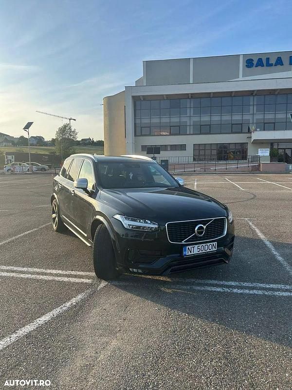 Culoarenegru Utilizat 2017 Volvo XC90 Inscription SUV | 24.500 EUR (Scump) - Imagine 1/4