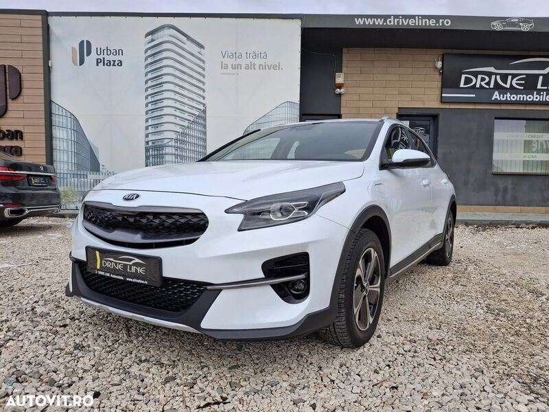 Alb Utilizat 2021 Kia XCeed Vision SUV | 21.302 EUR (Preț OK) - Imagine 1/4