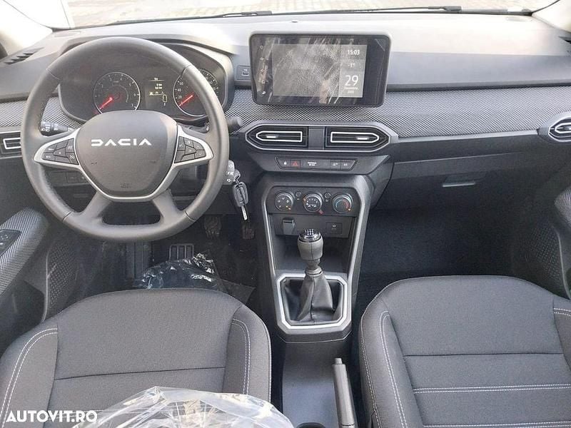 Nouă Dacia Logan Expression 100 CP (73 kW) 2025 Culoarealb Berlinǎ