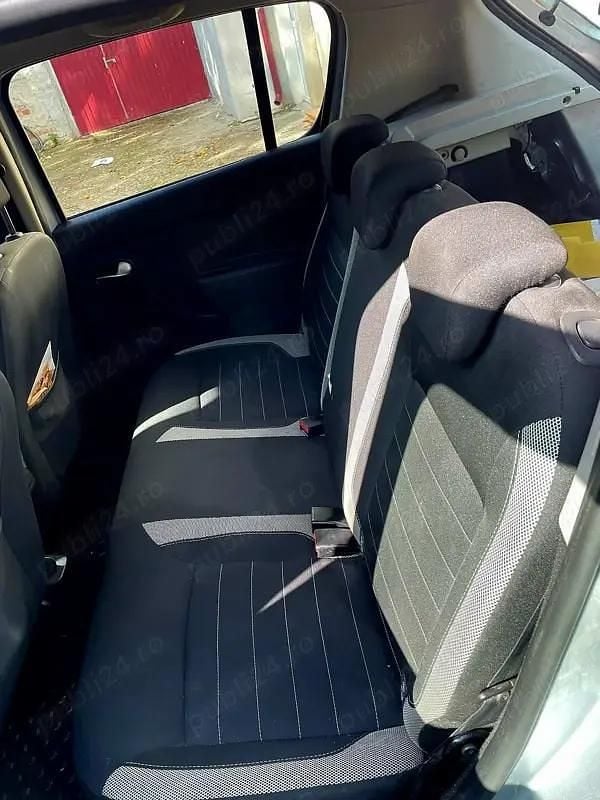 Utilizat 2019 Dacia Sandero Stepway Hatchback | 7.000 EUR (Preț OK) - Imagine 1/4
