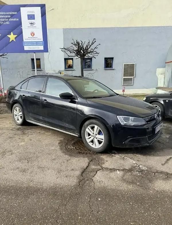 Second-hand VW Jetta 177 CP (130 kW) 2013 Berlinǎ