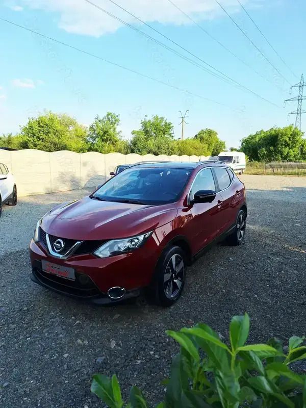 Utilizat 2014 Nissan Qashqai Tekna SUV | 10.750 EUR (Preț OK) - Imagine 1/4