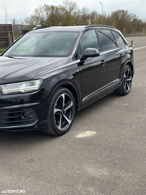 Negru Utilizat 2019 Audi Q7 S-Line SUV | 33.500 EUR (Super Preț) - Imagine 1/4