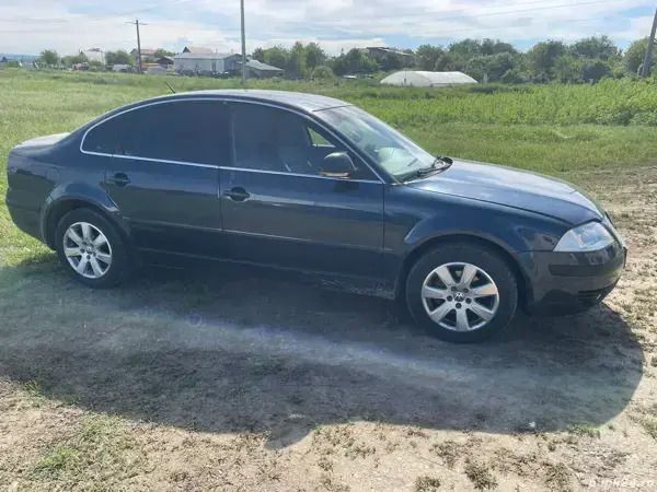 Utilizat 2004 VW Passat Berlinǎ | 2.700 EUR (Scump) - Imagine 1/4