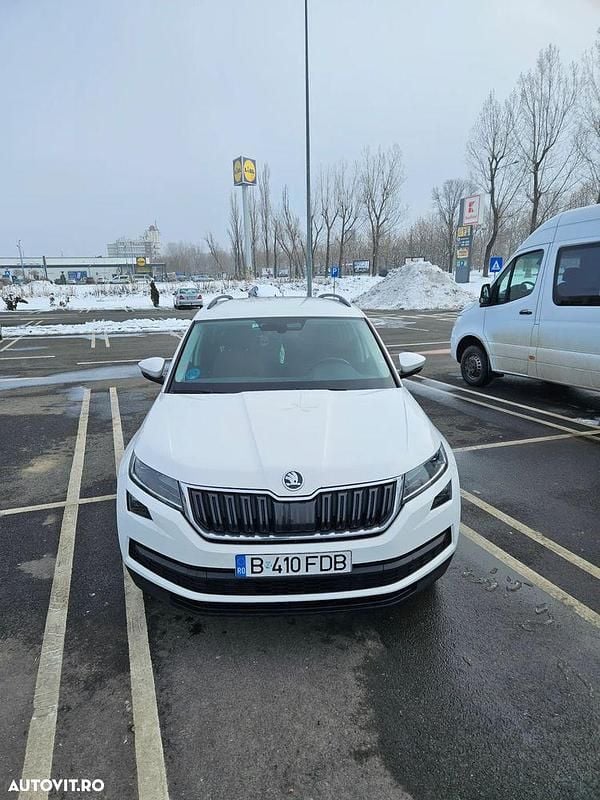 Culoarealb Utilizat 2018 Skoda Kodiaq Ambition SUV | 17.500 EUR (Preț bun) - Imagine 1/4