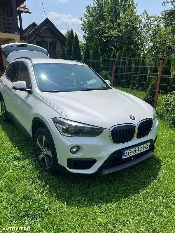 Alb Utilizat 2016 BMW X1 SUV | 10.500 EUR (Super Preț) - Imagine 1/4