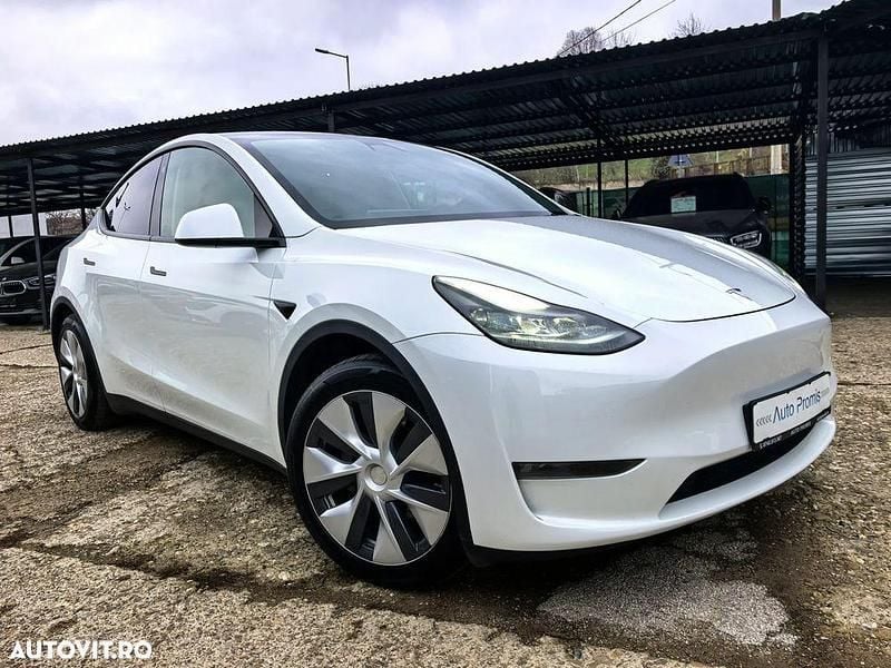 Second-hand Tesla Model Y 378 kW (514 CP) 2024 Culoarealb SUV