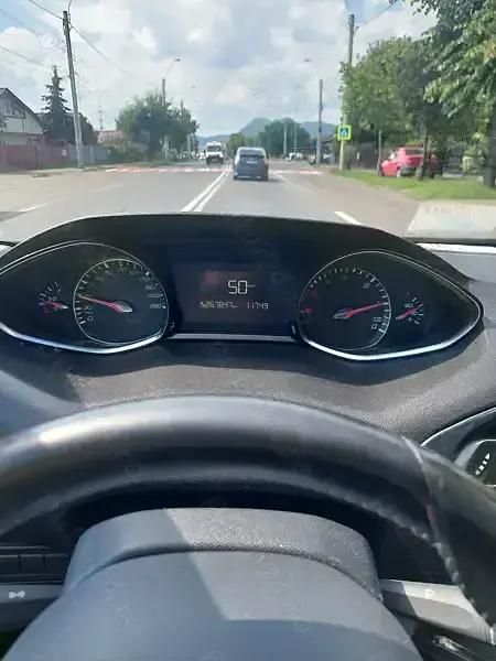 Utilizat 2017 Peugeot 308 | 6.900 EUR - Imagine 1/4