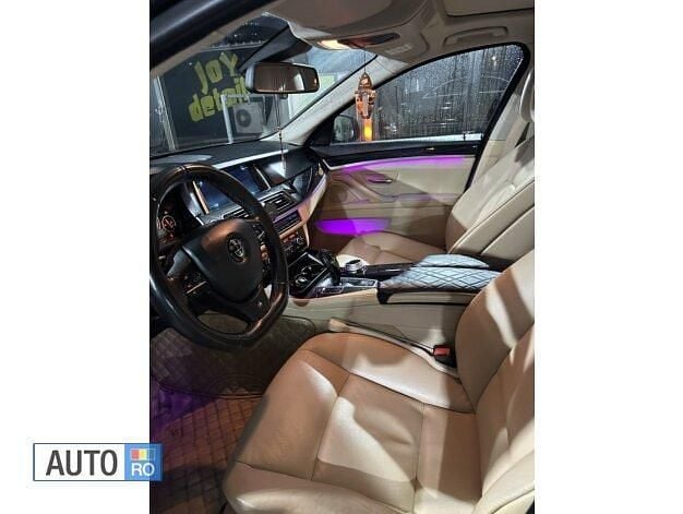 Negru Utilizat 2013 BMW 520 Berlinǎ | 12.999 EUR (Preț OK) - Imagine 1/1