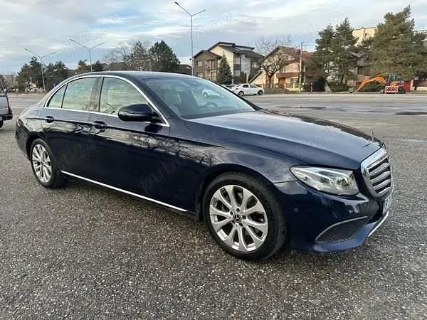 Second-hand Mercedes E220 194 CP (142 kW) 2018 Berlinǎ