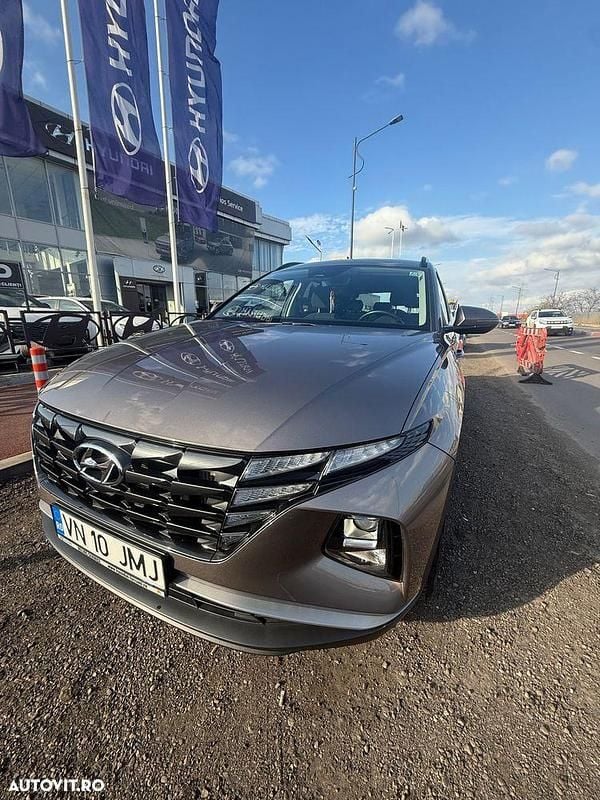 Culoaremaro Utilizat 2021 Hyundai Tucson Style SUV | 23.900 EUR (Preț OK) - Imagine 1/4