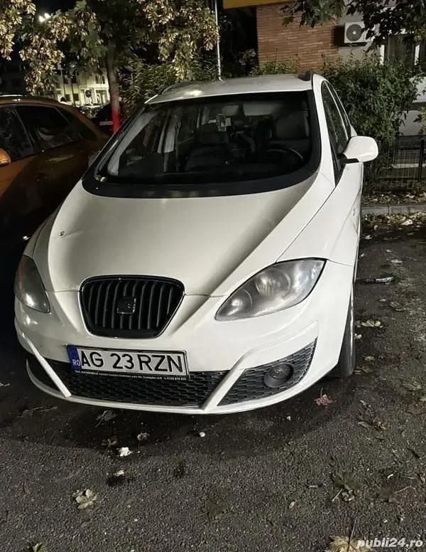 Alb Utilizat 2010 Seat Altea XL Monovolum | 2.800 EUR (Preț bun) - Imagine 1/4