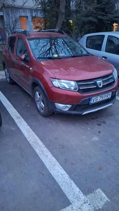 Second-hand Dacia Sandero Stepway 90 CP (66 kW) 2013 Hatchback