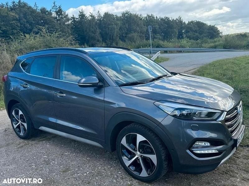Second-hand Hyundai Tucson 185 CP (136 kW) 2017 Culoarenegru SUV