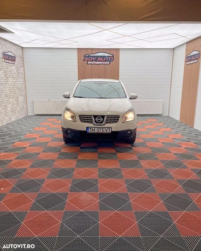 Second-hand Nissan Qashqai Tekna 150 CP (110 kW) 2009 Alb SUV