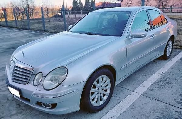 Second-hand Mercedes E200 Elegance 184 CP (135 kW) 2006 Argintiu Berlinǎ