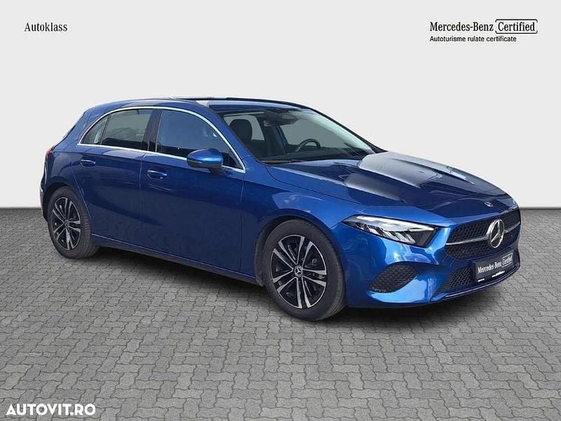 Culoarealbastru Utilizat 2025 Mercedes A180 Hatchback | 33.500 EUR (Preț OK) - Imagine 1/3