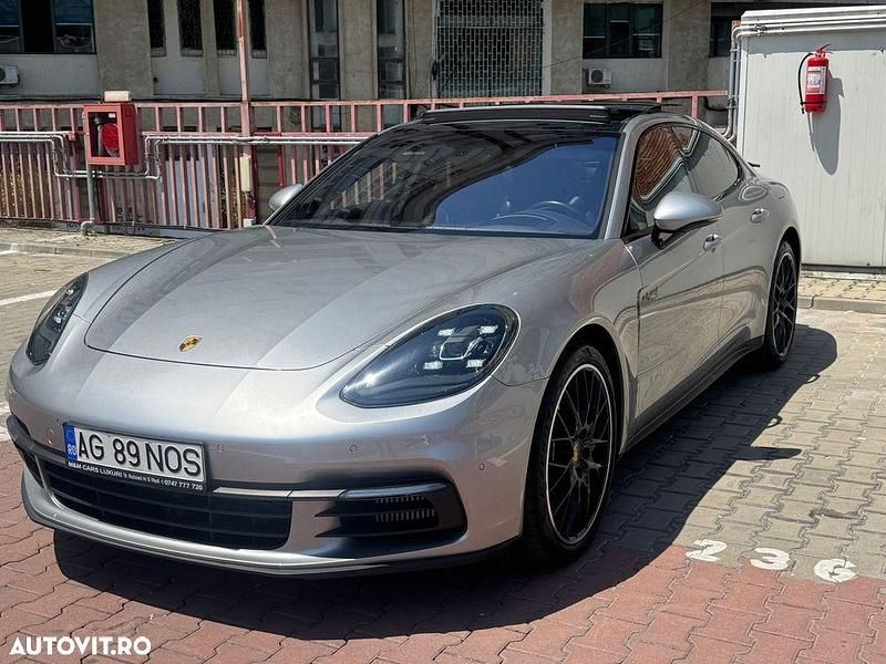 Gri Utilizat 2020 Porsche Panamera Berlinǎ | 65.000 EUR - Imagine 1/4