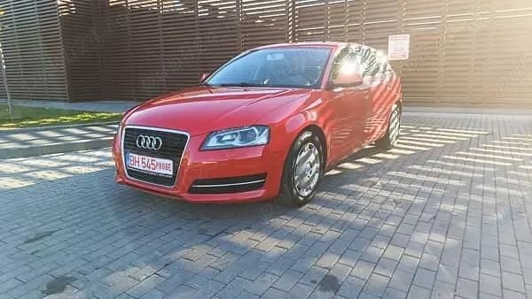 Second-hand Audi A3 Sportback S-Line 125 CP (91 kW) 2011 Rosu Hatchback