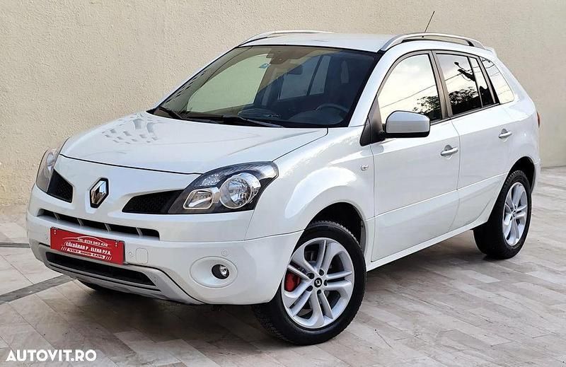Alb Utilizat 2010 Renault Koleos SUV | 5.490 EUR (Preț OK) - Imagine 1/4