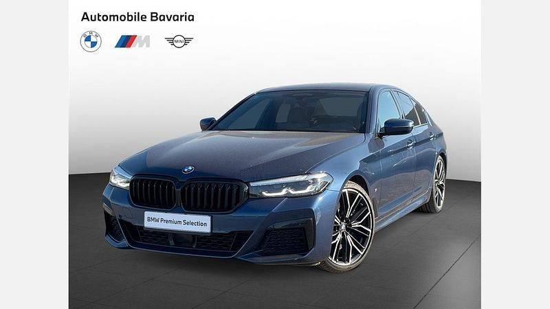 Phytonic blue metallic metalizat Utilizat 2021 BMW 530 Shadowline Berlinǎ | 45.956 EUR (Scump) - Imagine 1/4