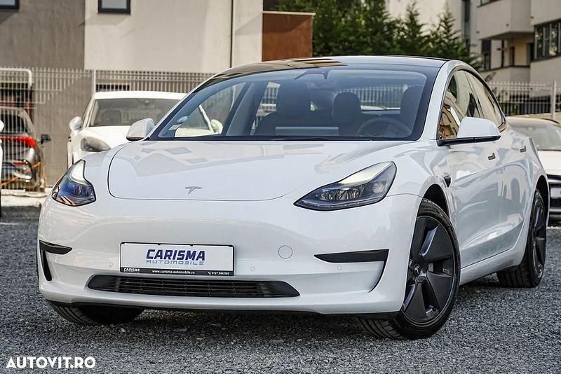 Second-hand Tesla Model 3 Standard Range Plus 239 kW (325 CP) 2021 Culoarealb Berlinǎ