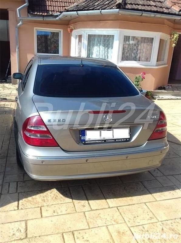 Utilizat 2003 Mercedes A220 Berlinǎ | 4.500 EUR - Imagine 1/4
