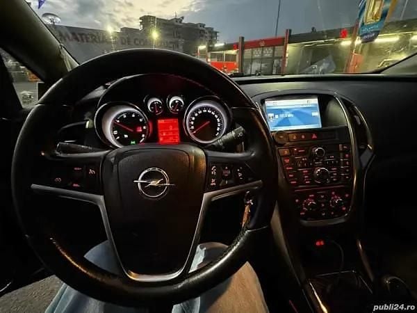 Second-hand 2012 Opel Astra Hatchback | 3.000 EUR (Preț OK) - Imagine 1/4