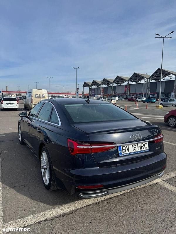 Second-hand Audi A6 Design 340 CP (250 kW) 2019 Culoarealbastru Berlinǎ