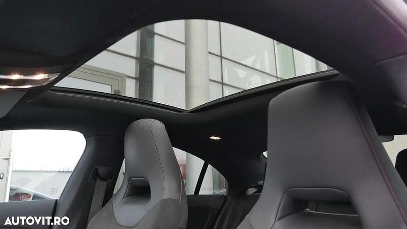 Second-hand Mercedes CLA200 AMG line 163 CP (119 kW) 2020 Culoarenegru Berlinǎ