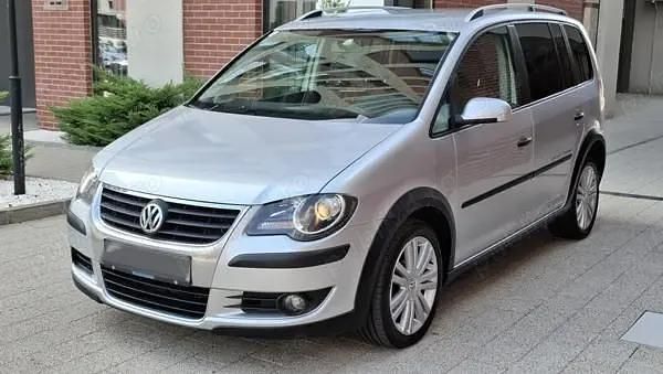 Utilizat 2008 VW Touran Cross Monovolum | 5.490 EUR - Imagine 1/4