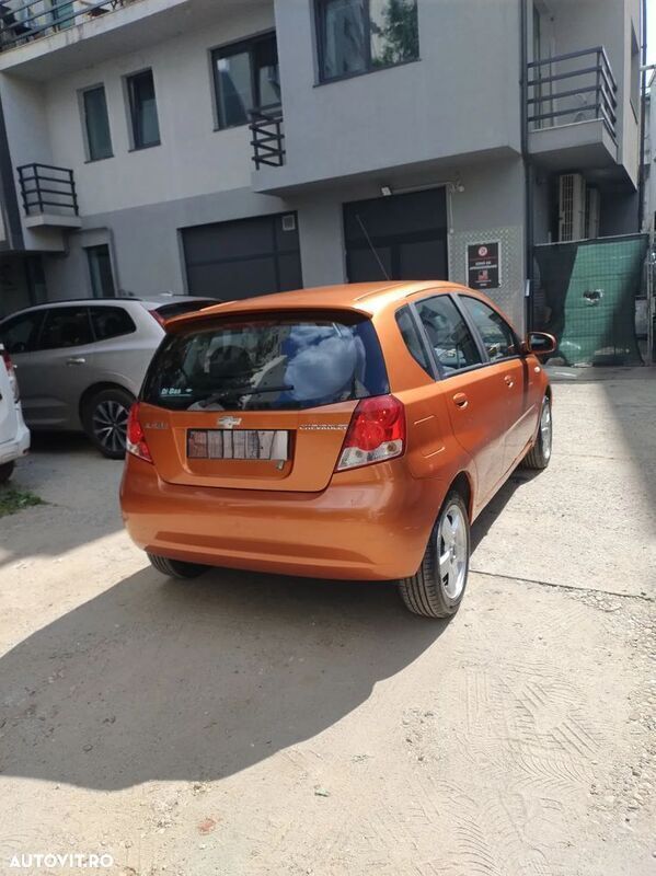 Portocaliu Utilizat 2005 Chevrolet Kalos Berlinǎ | 980 EUR - Imagine 1/4