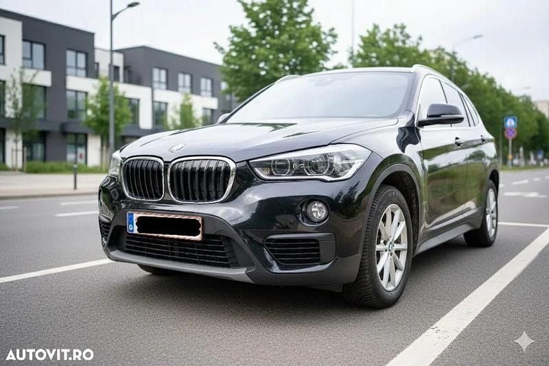 Negru Utilizat 2017 BMW X1 SUV | 15.400 EUR (Preț bun) - Imagine 1/4