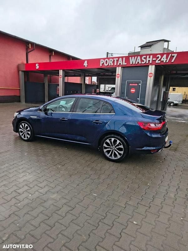 Second-hand Renault Mégane IV Techno 140 CP (102 kW) 2024 Culoarealbastru Berlinǎ