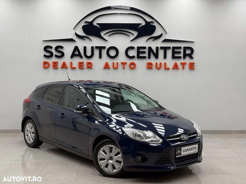 Culoarealbastru Utilizat 2012 Ford Focus Ambiente Hatchback | 3.990 EUR (Preț OK) - Imagine 1/4