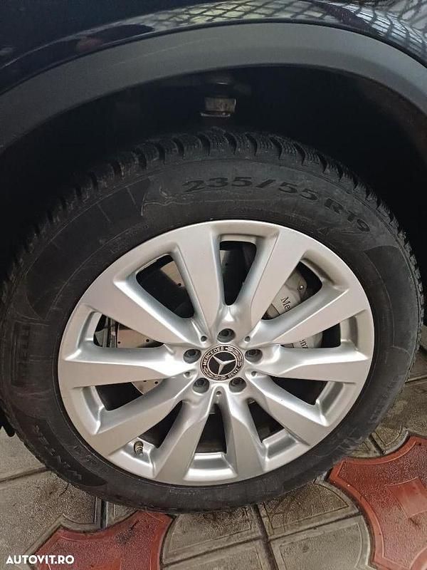 Culoarenegru Utilizat 2021 Mercedes GLC300e Avantgarde SUV | 39.000 EUR - Imagine 1/4