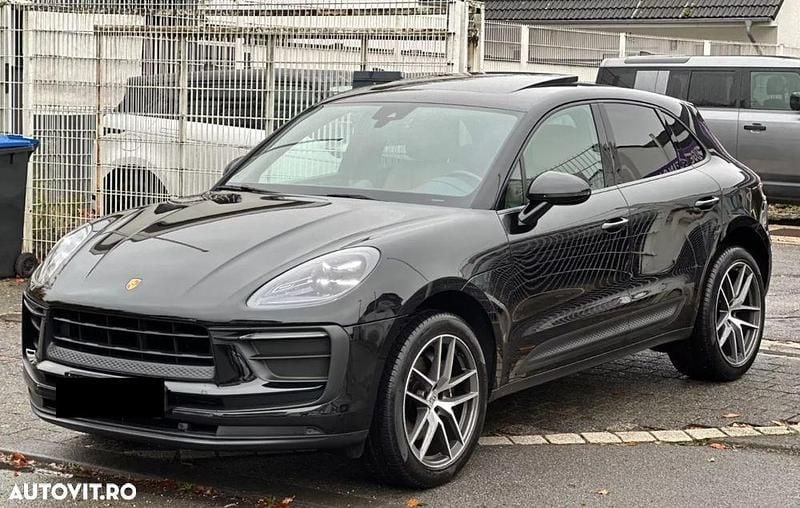 Culoarenegru Utilizat 2023 Porsche Macan SUV | 63.525 EUR (Preț OK) - Imagine 1/4