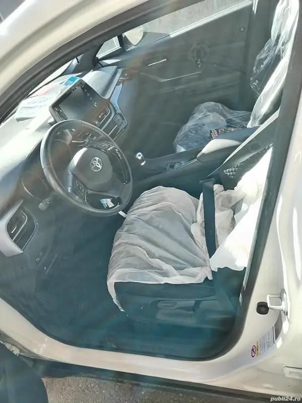 Utilizat 2020 Toyota C-HR SUV | 23.500 EUR - Imagine 1/4