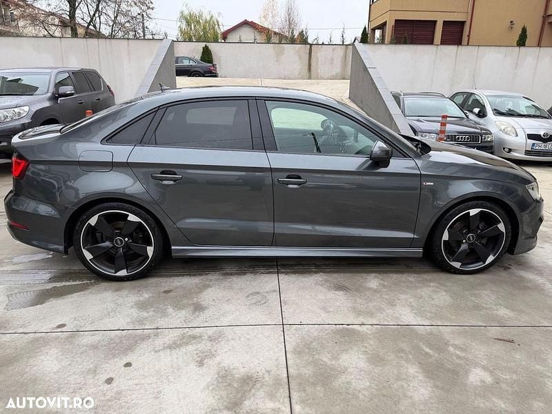 Second-hand Audi A3 S-Line 150 CP (110 kW) 2016 Culoaregri Berlinǎ